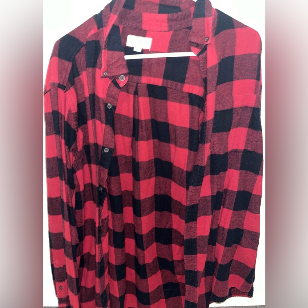 Red and black checkered Flannel Men’s Large